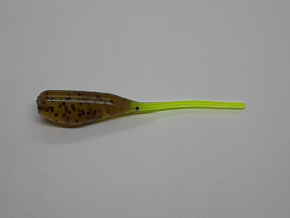 20 Green Pumpkin Brown Chartreuse Crappie Jig Stinger Tail Shad Bait Fishing Lure 2 Inch